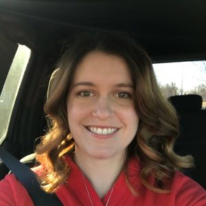 Meet your Posher, Steph